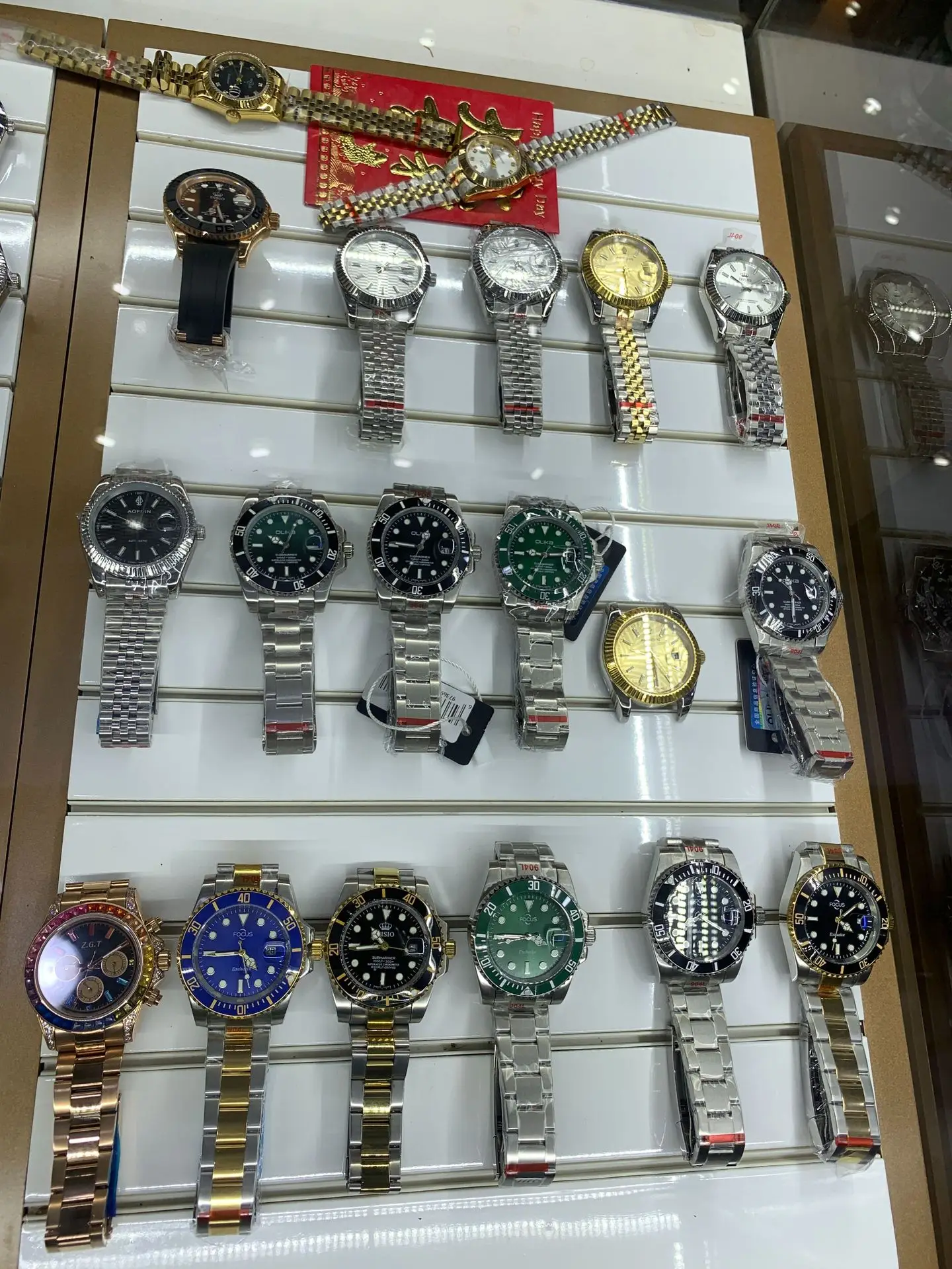 Guangzhou Men's Quartz Watch Set Export Quality — feature 4