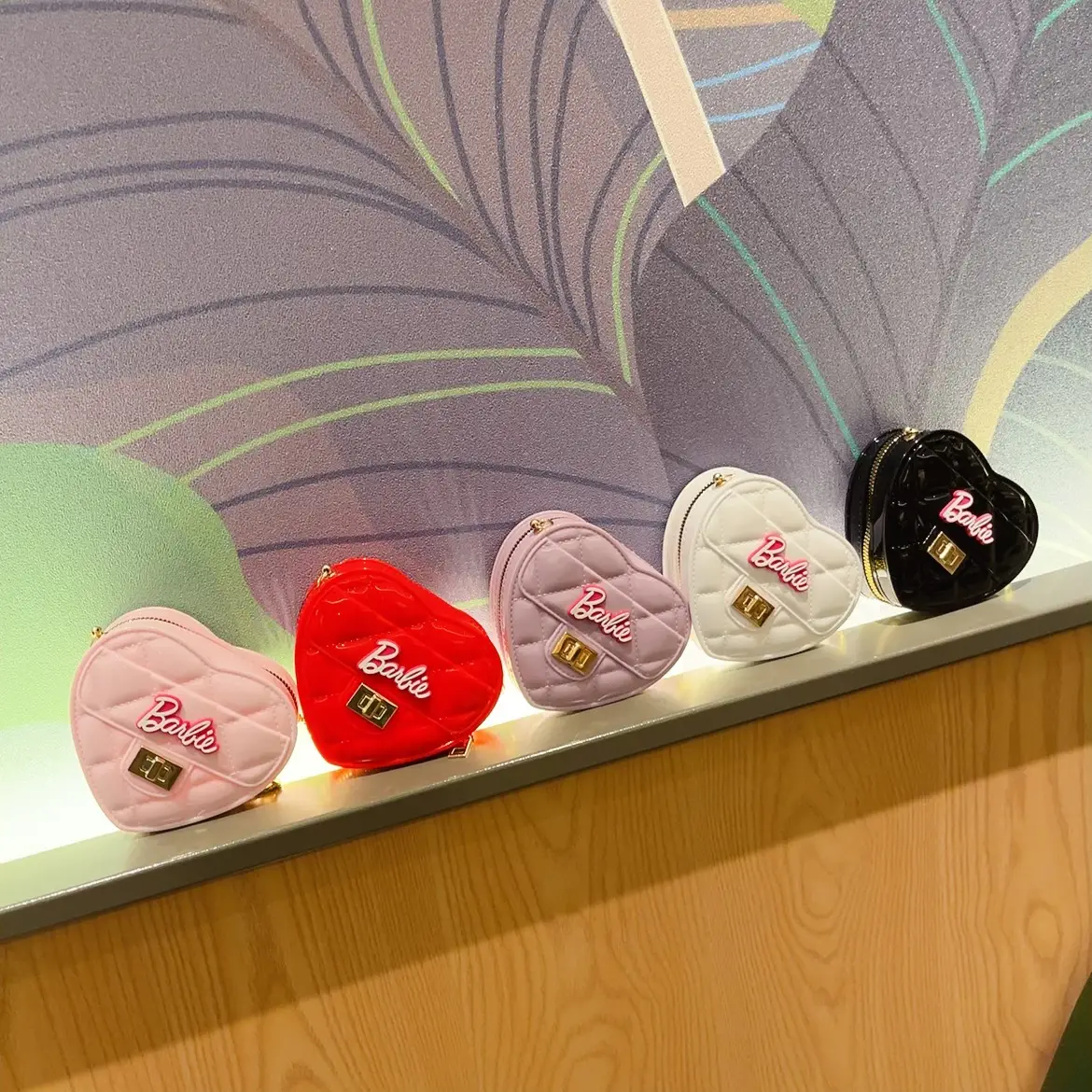Pink Heart-Shaped Mini Coin Purse for Girls — feature 2