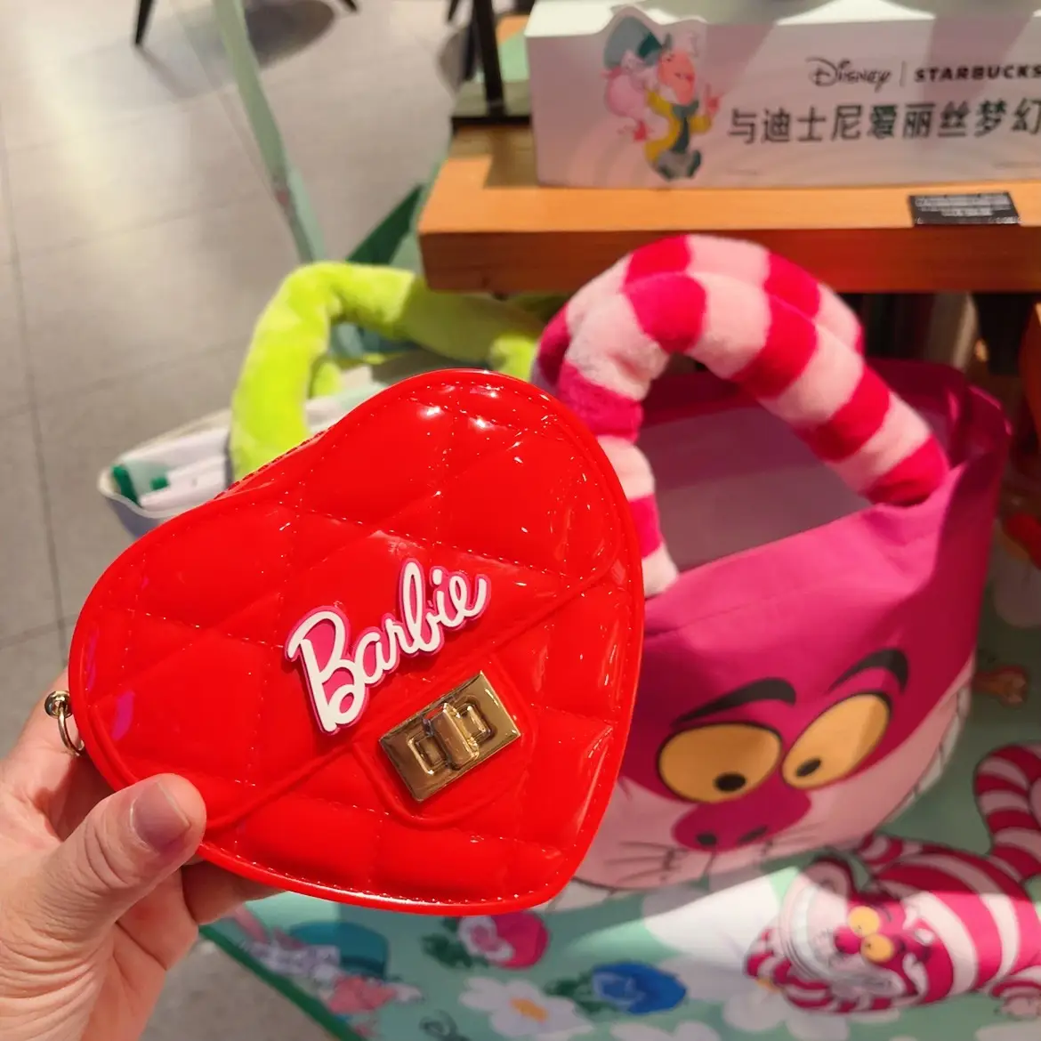 Pink Heart-Shaped Mini Coin Purse for Girls — feature 6