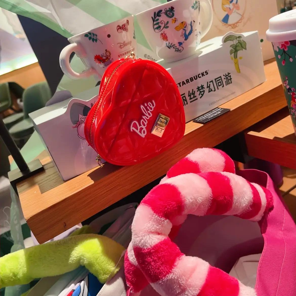 Pink Heart-Shaped Mini Coin Purse for Girls — feature 7