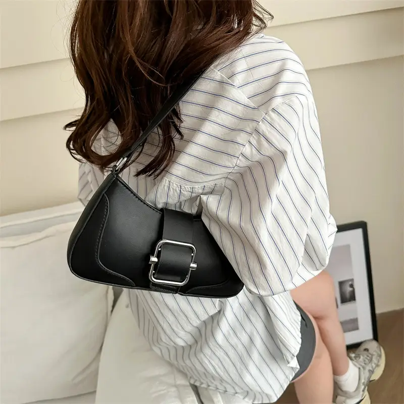 2024 Women's Black Crossbody Bag Niche Design - Image 8