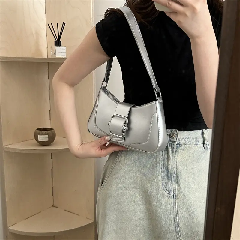 2024 Women's Black Crossbody Bag Niche Design - Image 9