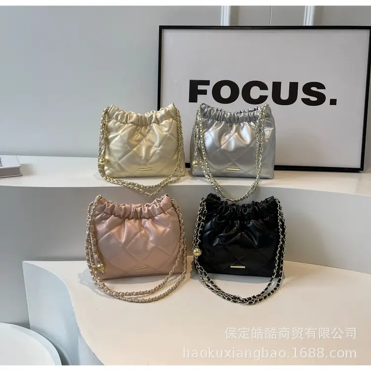 Women Rhomboid Chain Bucket Bag Cream Gold — feature 12