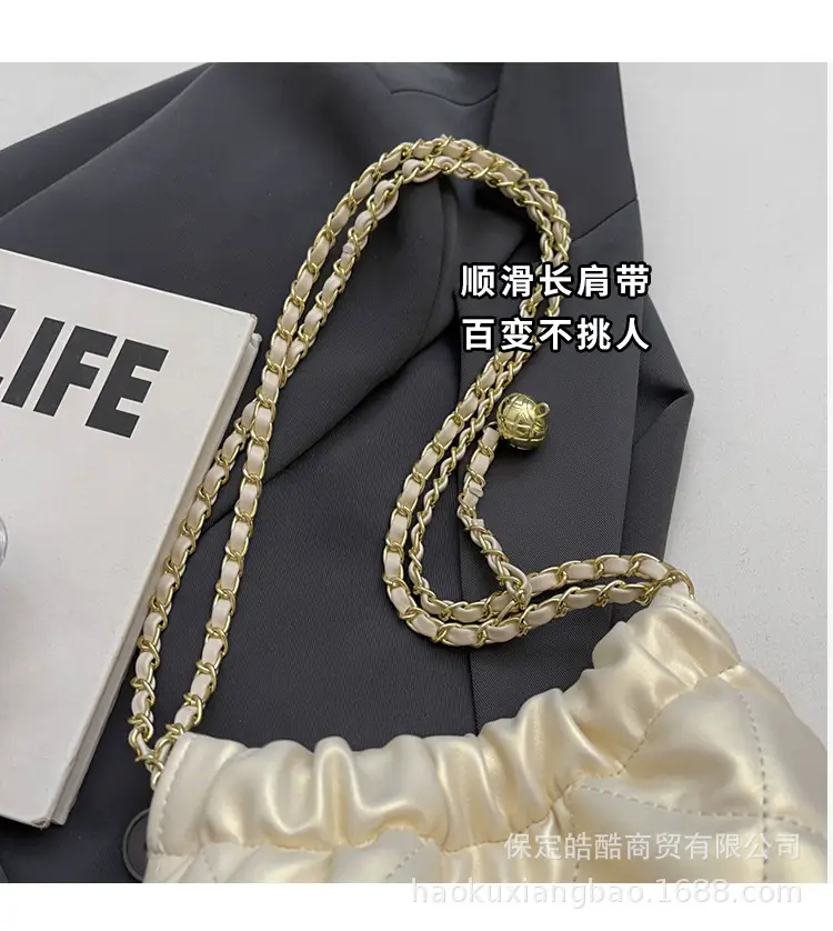 Women Rhomboid Chain Bucket Bag Cream Gold — feature 2