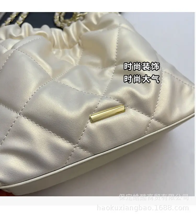 Women Rhomboid Chain Bucket Bag Cream Gold — feature 5