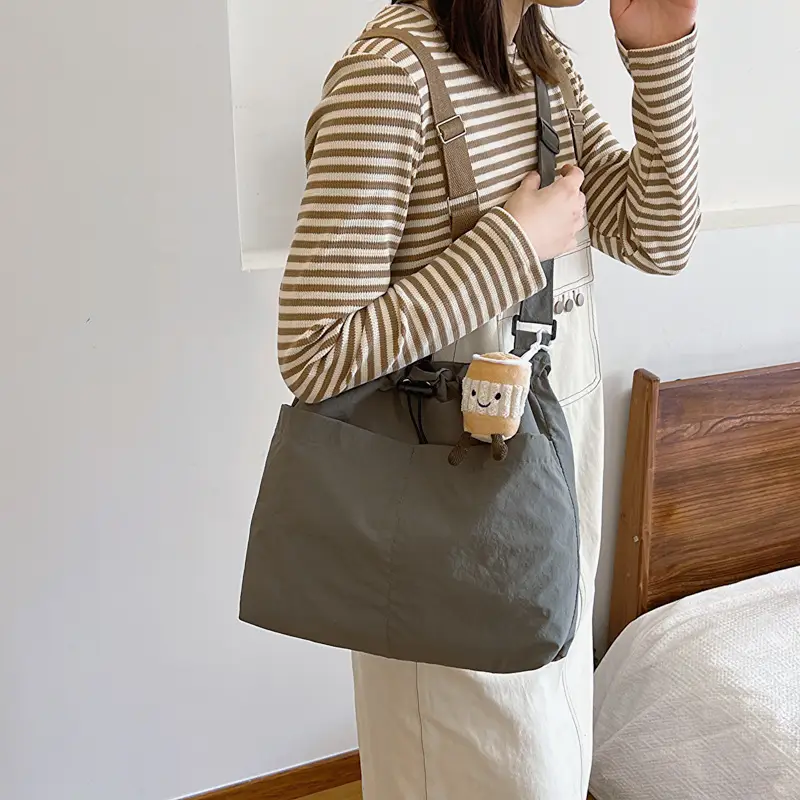 Women Casual Large Shoulder Bag Red 2024 - Image 8