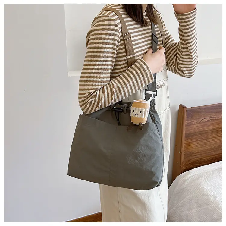 Women Casual Large Shoulder Bag Red 2024 — feature 16