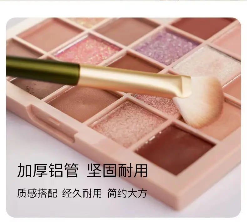 Half-Fan Nasal Shadow Brush with Oblique Head — feature 20