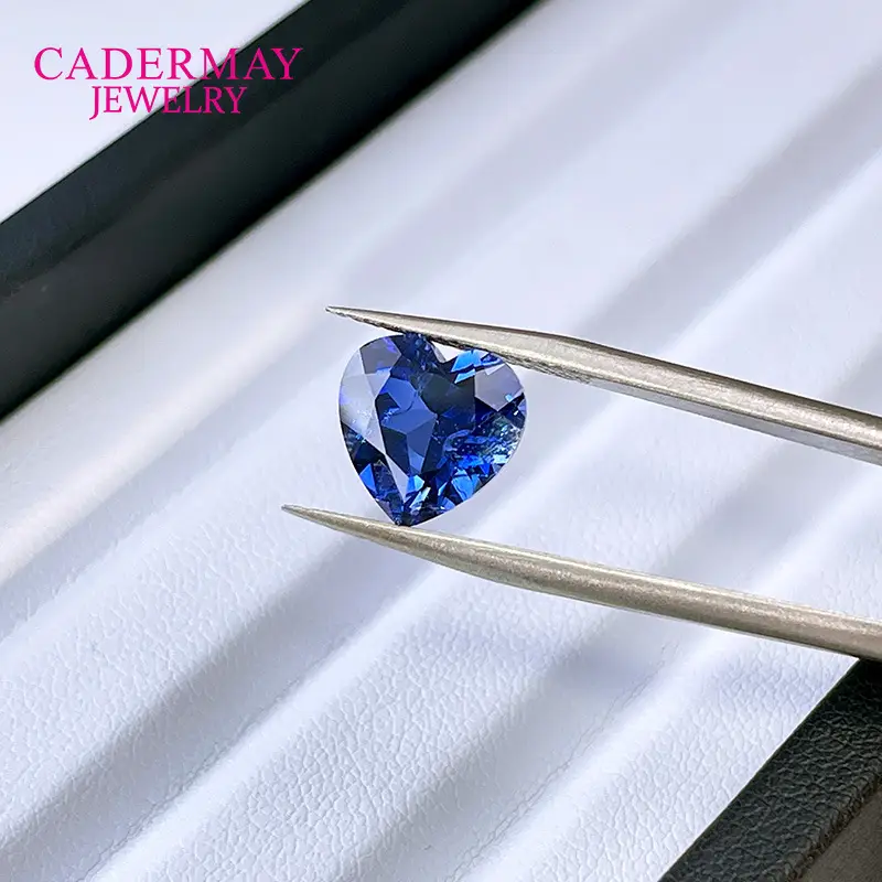 Love & Che Chrysanthemum Artificial Sapphire Earrings Blue Light Blue — feature 4