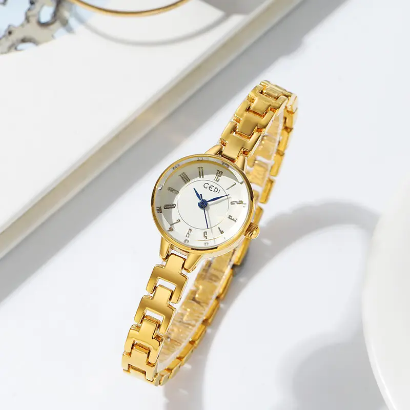 Gold Women's Quartz Watch with Steel Band - Image 2
