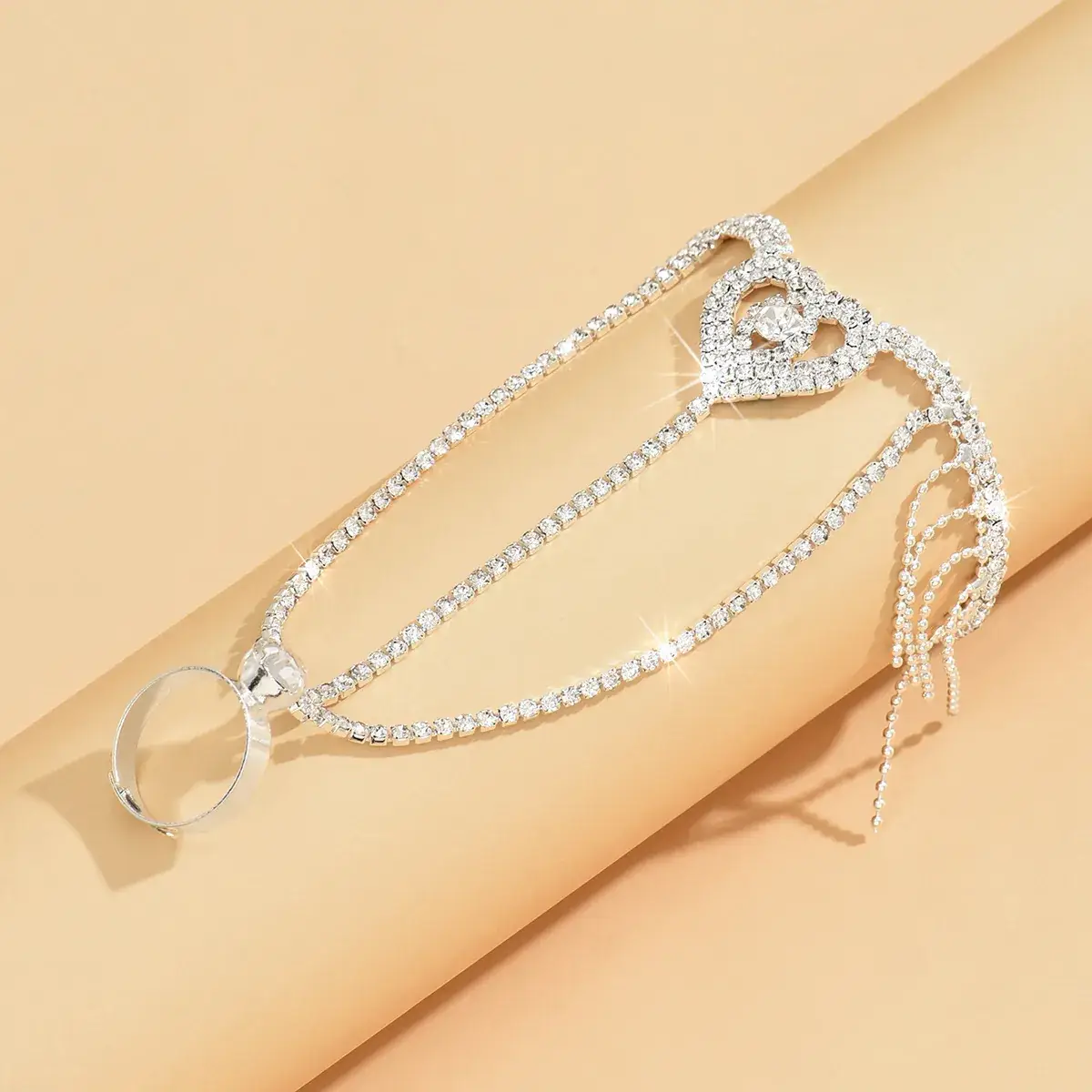 Super Flash Diamond Butterfly Bracelet Light Luxury Elegant — feature 4