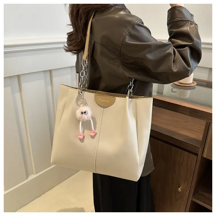 Women's Large Capacity Shoulder Bag with Green Strap — feature 11