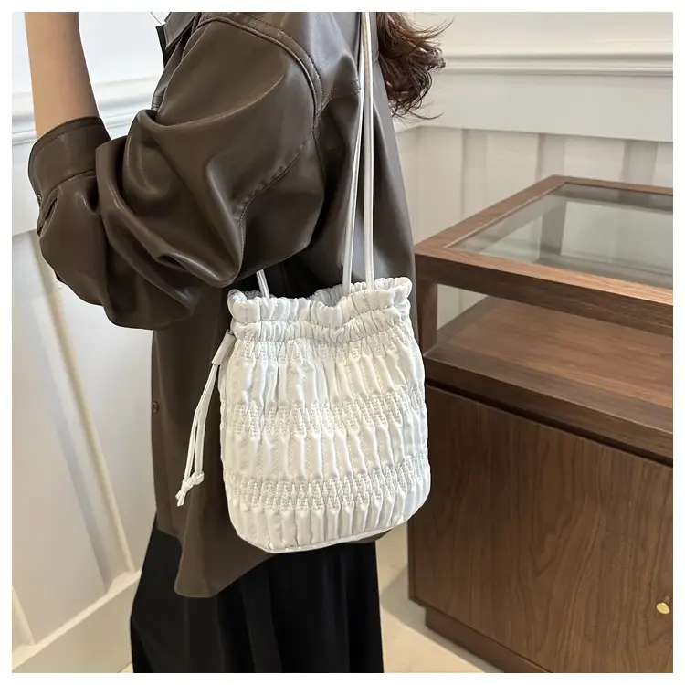 Black Pleated Shoulder Bag for Women 2024 Spring New Arrival — feature 13