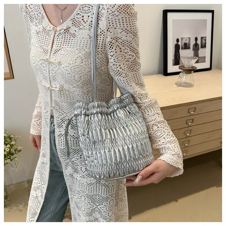 Black Pleated Shoulder Bag for Women 2024 Spring New Arrival — feature 18