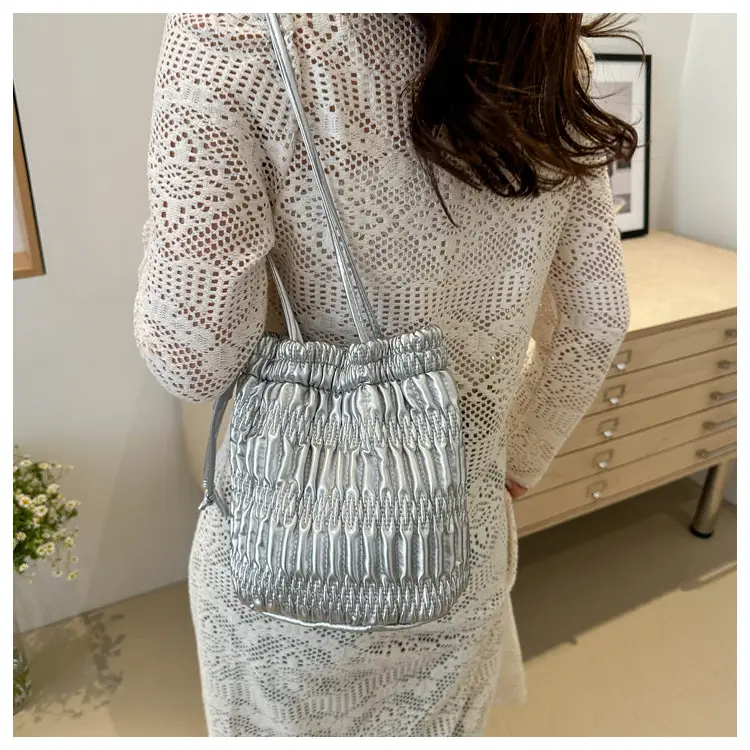 Black Pleated Shoulder Bag for Women 2024 Spring New Arrival — feature 19