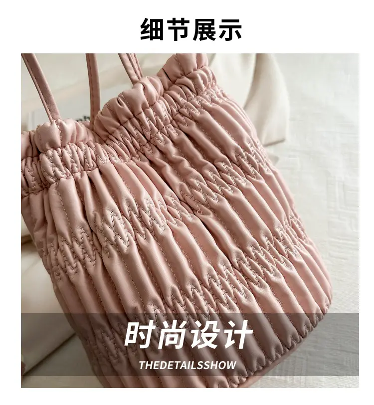 Black Pleated Shoulder Bag for Women 2024 Spring New Arrival — feature 2