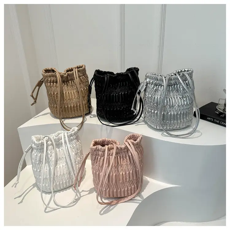 Black Pleated Shoulder Bag for Women 2024 Spring New Arrival — feature 28