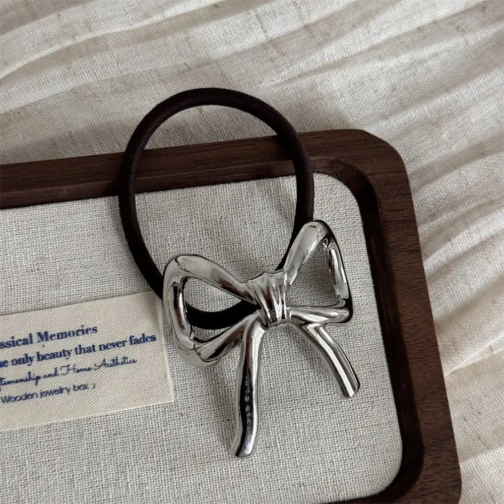 Exquisite knot rubber band-silver