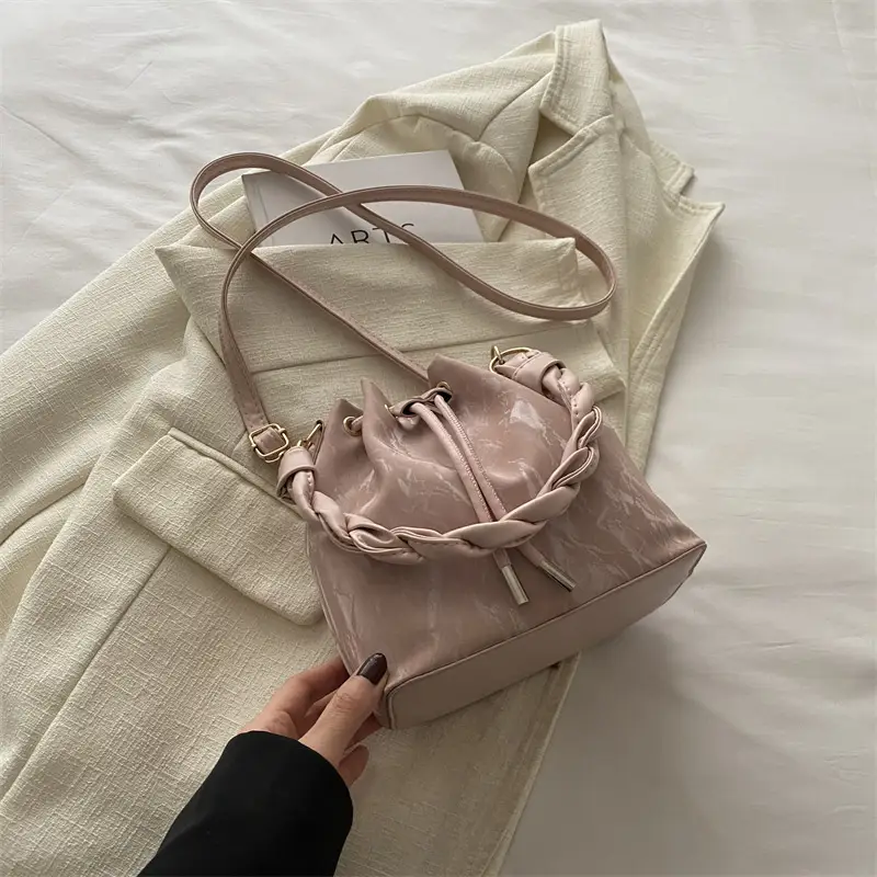 Women's Light Grey Bucket Bag with Chain Strap - Image 11