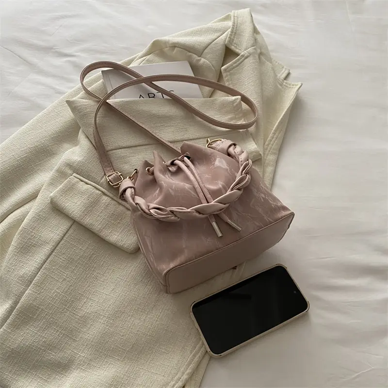 Women's Light Grey Bucket Bag with Chain Strap - Image 12