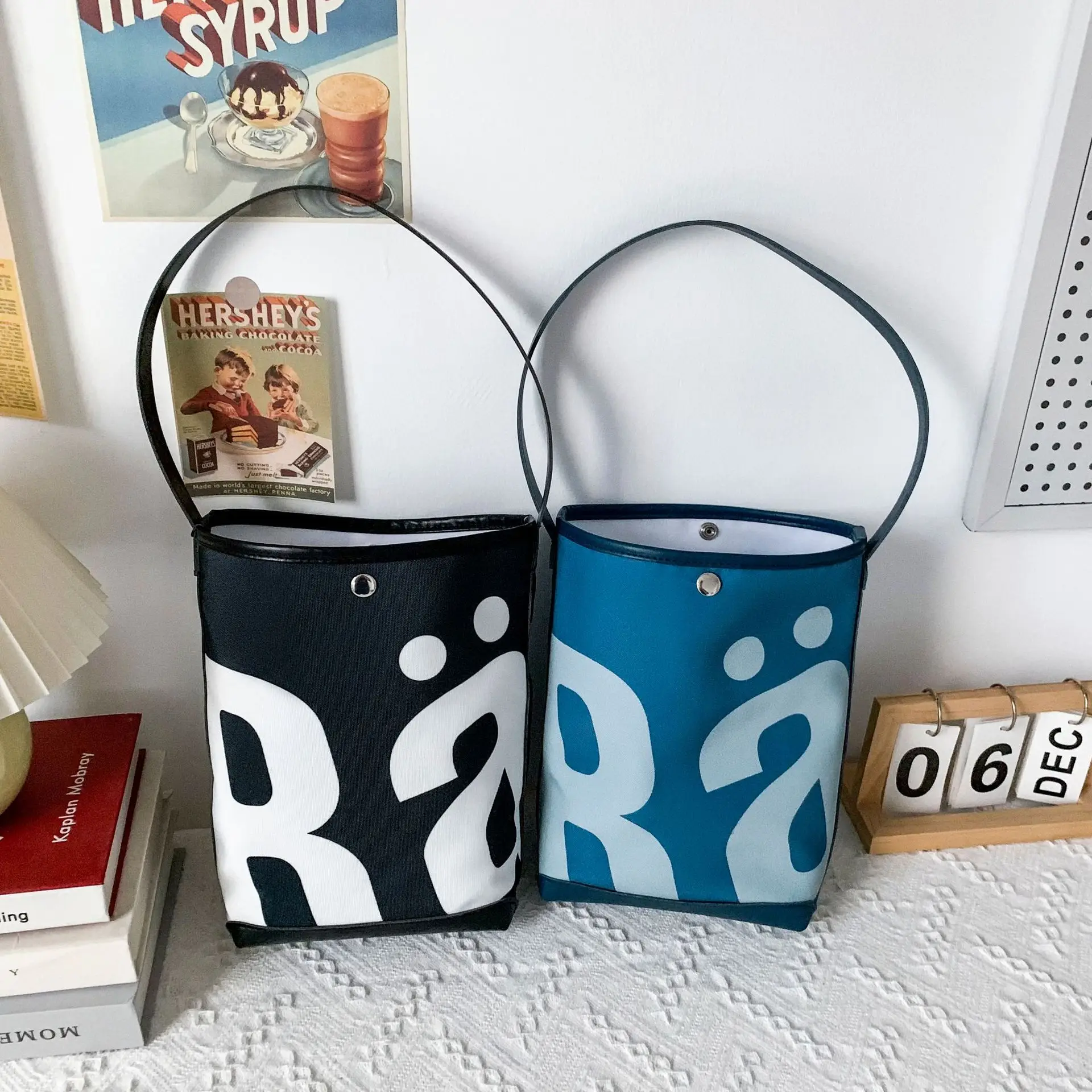 Blue Letter Print Women's Shoulder Bag