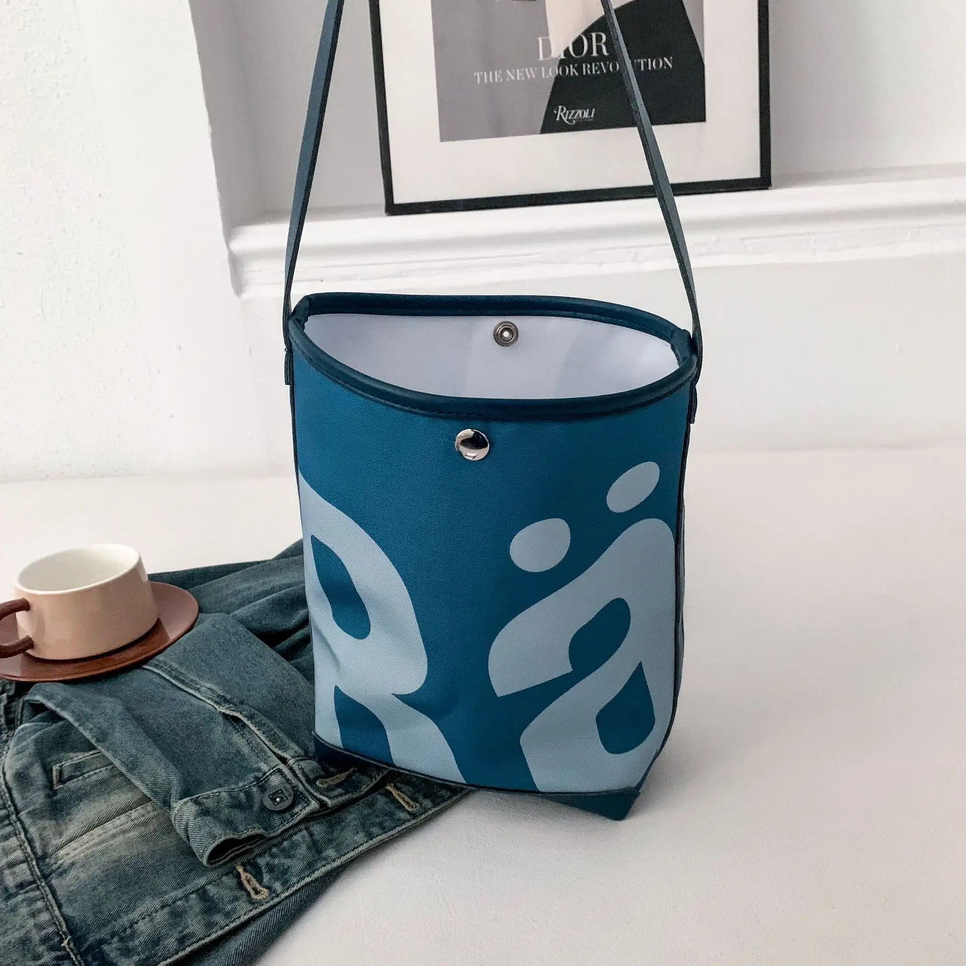 Blue Letter Print Women's Shoulder Bag — feature 1