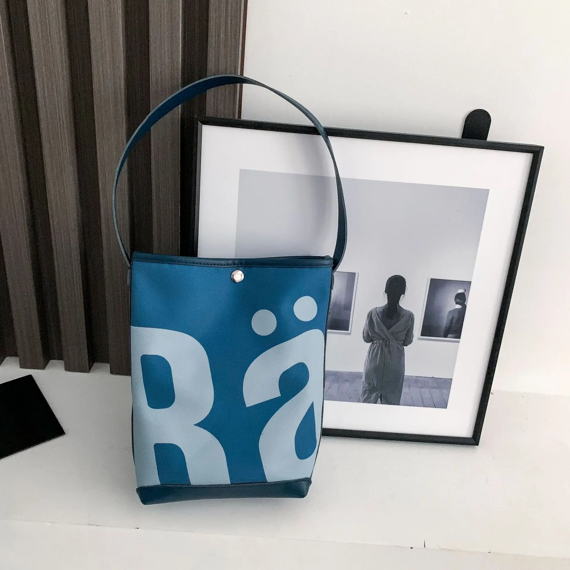 Blue Letter Print Women's Shoulder Bag — feature 10