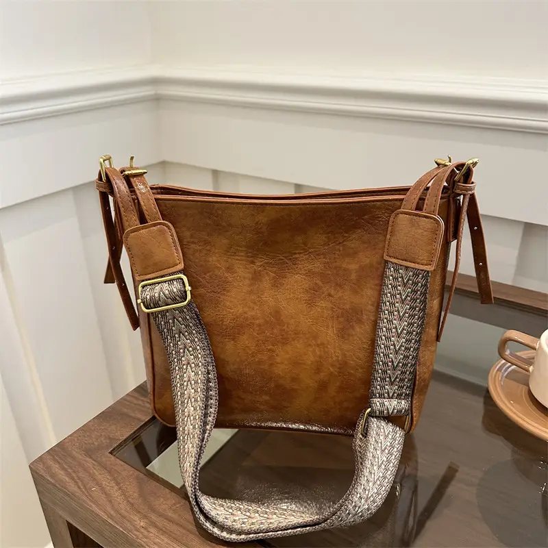 Vintage Korean Style Brown Leather Shoulder Crossbody Bag - Image 6