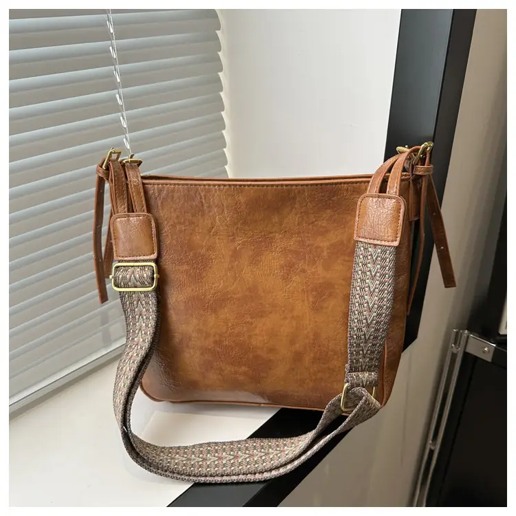 Vintage Korean Style Brown Leather Shoulder Crossbody Bag — feature 22