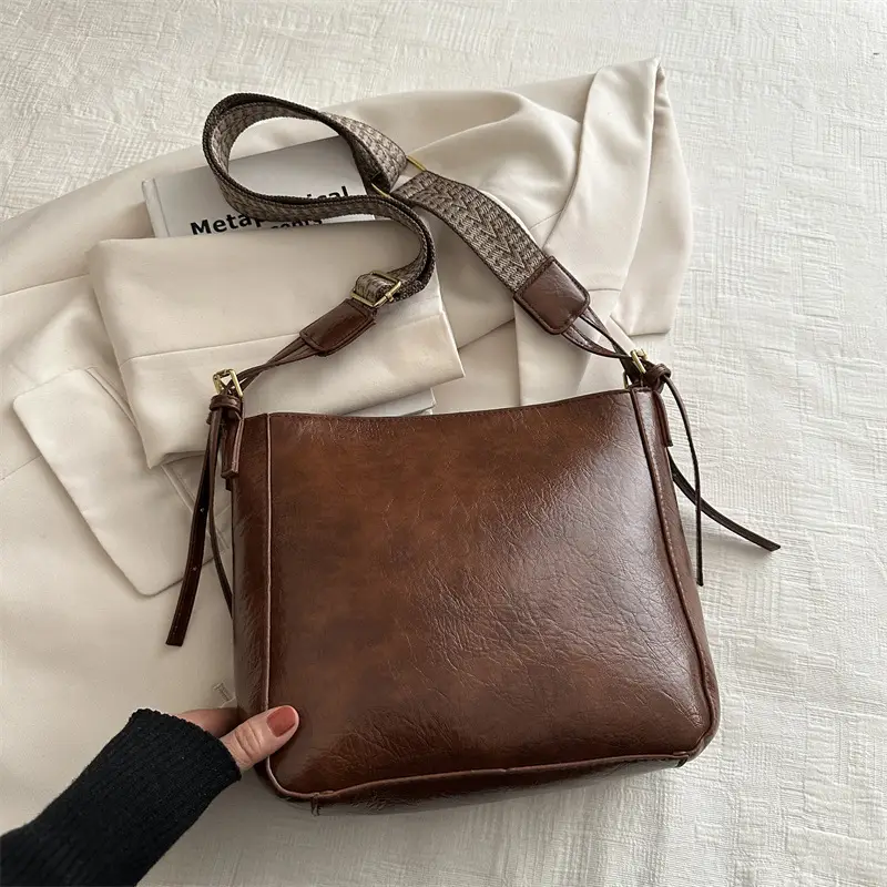 Vintage Korean Style Brown Leather Shoulder Crossbody Bag - Image 3