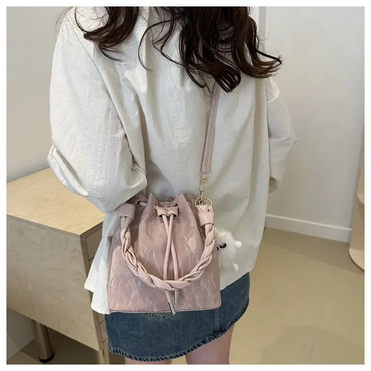 Women Korean Style Black Shoulder Bag 2024 — feature 18