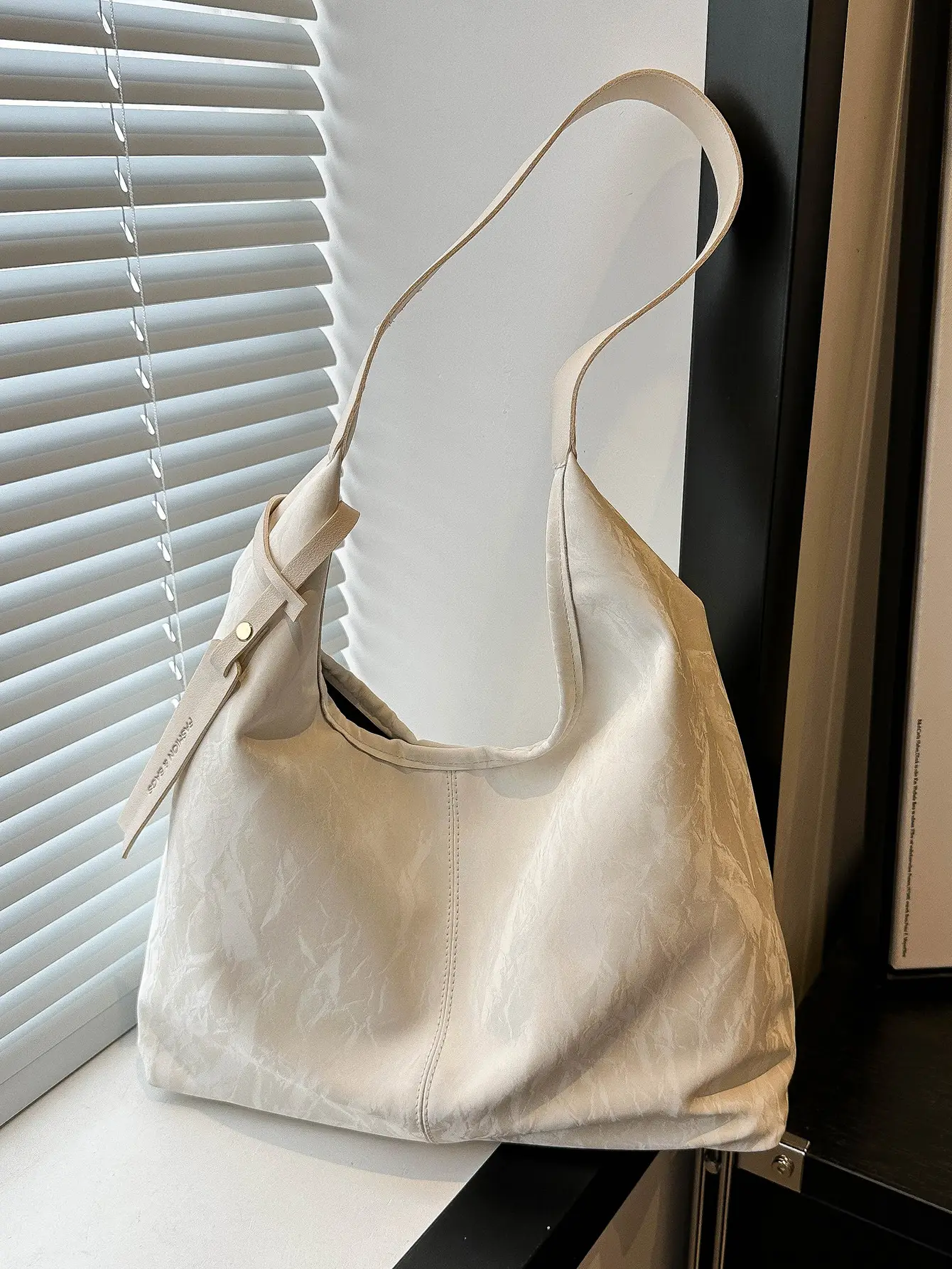 Silver Lace Shoulder Bag Large Capacity Women - Image 7