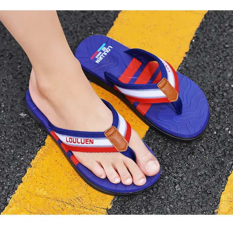 Factory direct 2024 summer new slippers men wear non-slip beach flip-flops flip-flops household slippers — feature 17