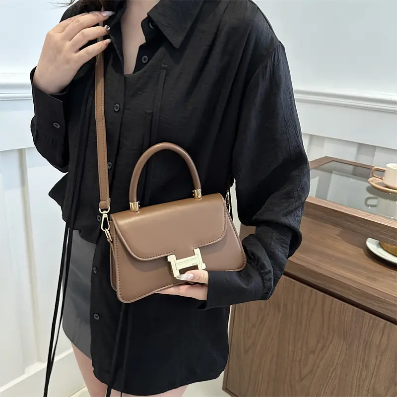 Women's Black H-H Shoulder Bag 2024 Summer - Image 6