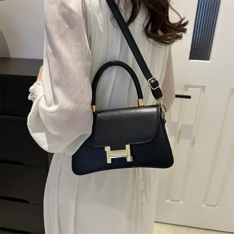 Women's Black H-H Shoulder Bag 2024 Summer - Image 8