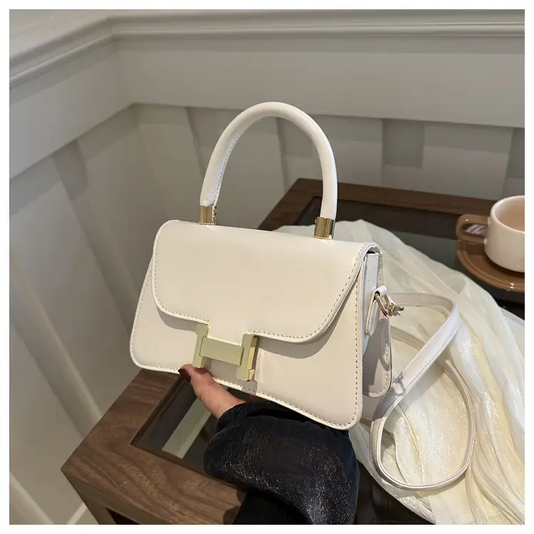 Women's Black H-H Shoulder Bag 2024 Summer — feature 17