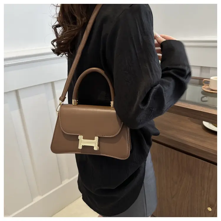Women's Black H-H Shoulder Bag 2024 Summer — feature 21