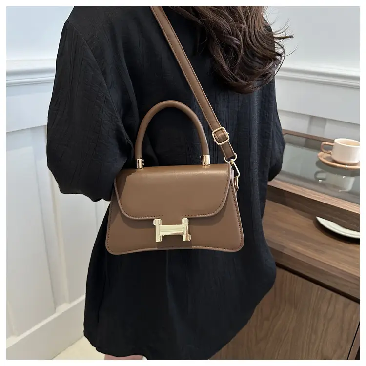Women's Black H-H Shoulder Bag 2024 Summer — feature 22