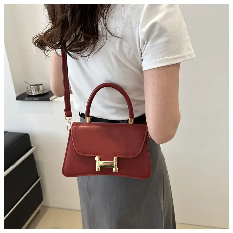 Women's Black H-H Shoulder Bag 2024 Summer — feature 25