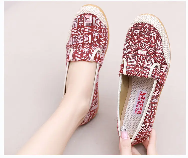Spring and Summer New Old Beijing Cloth Shoes Women's Single-layer Shoes Women's Shoes Flat Heeled Ethnic Style Shallow Mouth Middle-aged and Elderly Slip-on Mom Shoes — feature 14