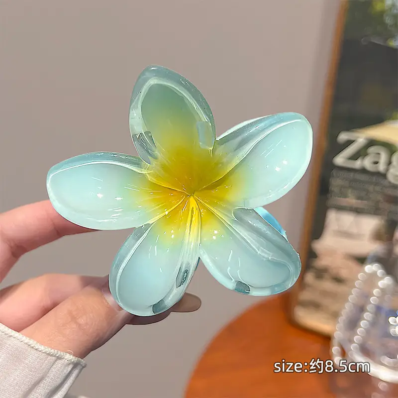 Plumed Hair Clip for Women Summer 2024 - Image 11