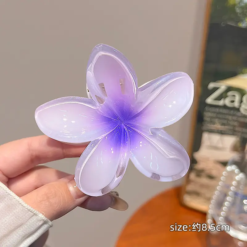 Plumed Hair Clip for Women Summer 2024 - Image 12