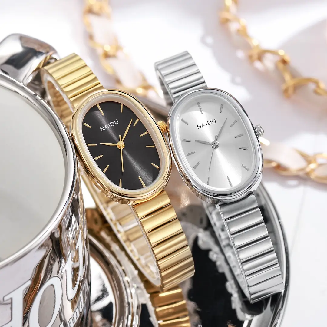 New Fashion Women's Watch Women's Steel Band Ins High-end Sense Oval Steel Band Bracelet All-match Quartz Watch