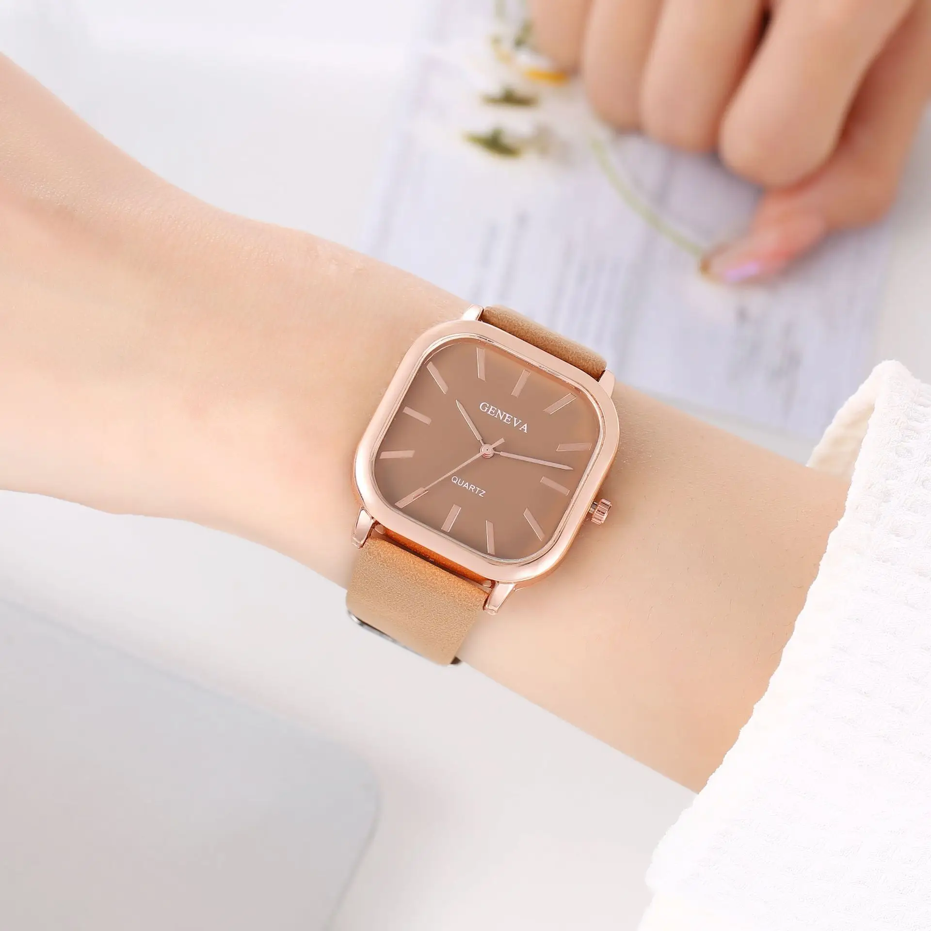 Women's Rose Gold Square Watch Brown Strap Quartz — feature 2