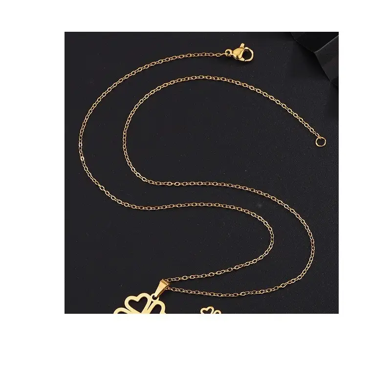 18K Gold Lucky Clover Necklace Set for Women - Image 4