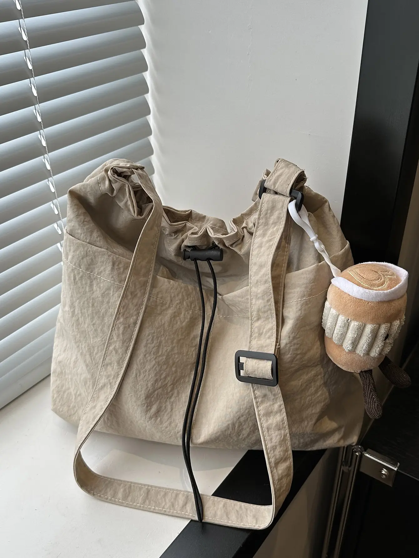 Women's Beige Drawstring Shoulder Bag Large Capacity - Image 8
