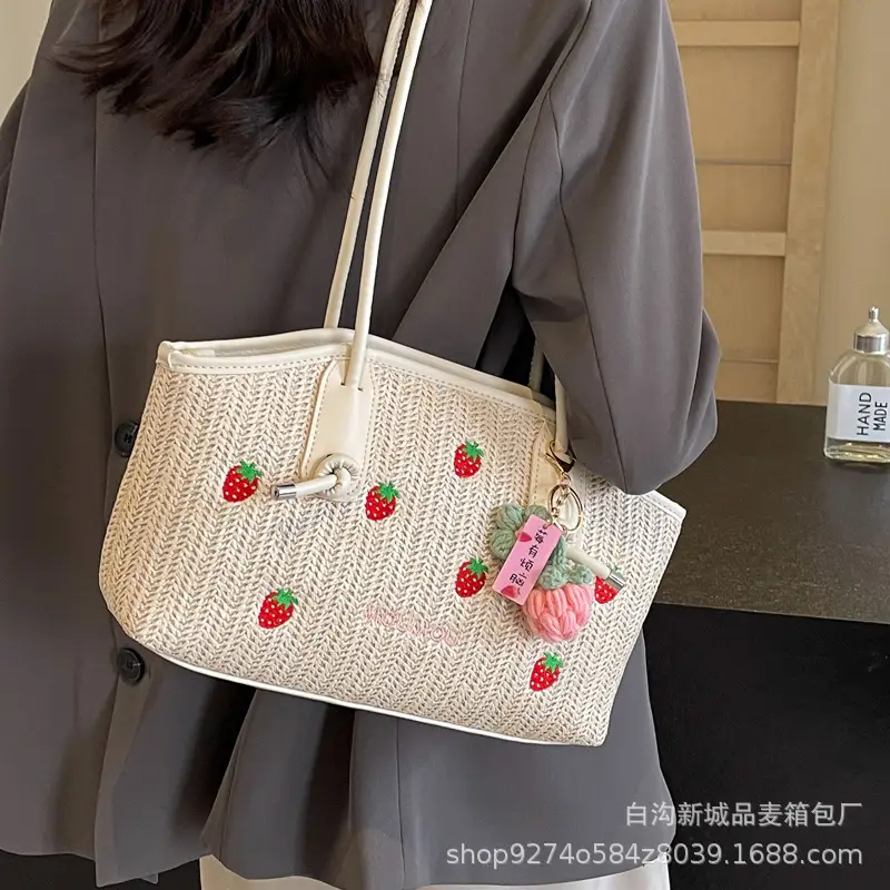 Straw Tote Bag Women Large Capacity Strawberry Embroidered - Image 5