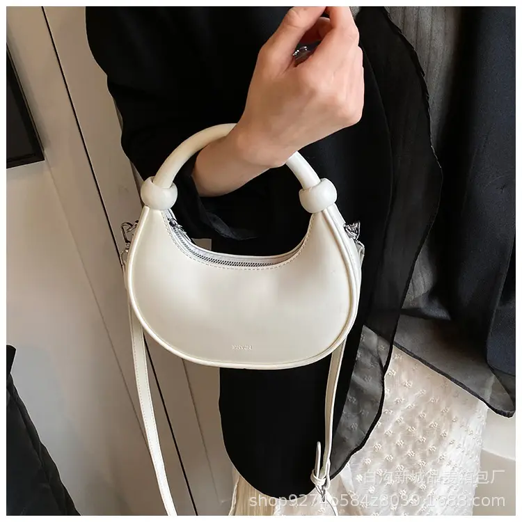White French Niche Shoulder Bag for Women 2026 — feature 19