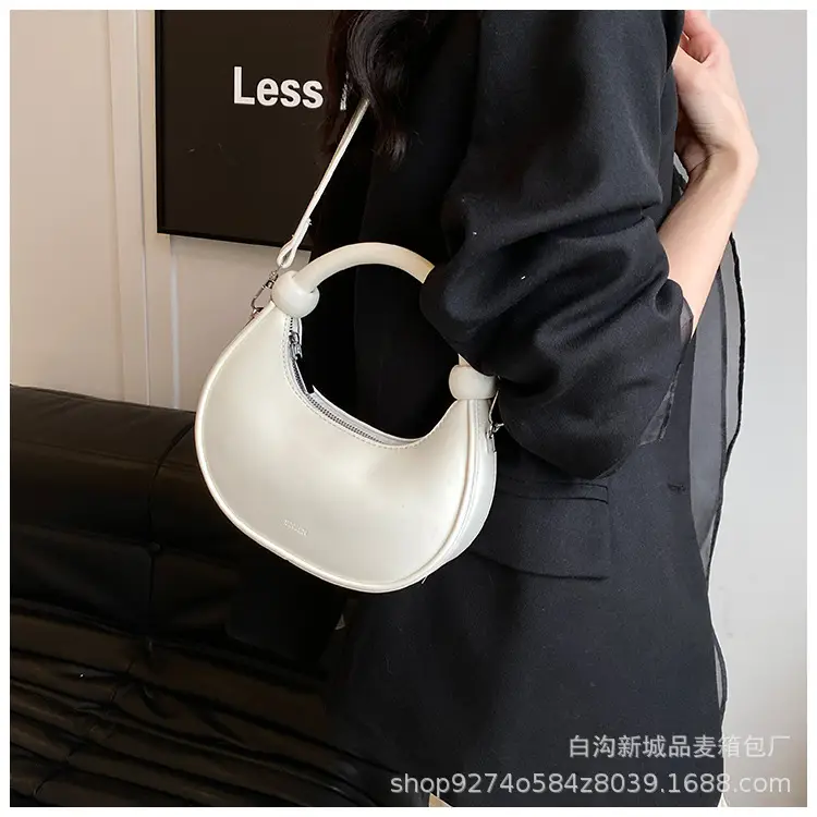 White French Niche Shoulder Bag for Women 2026 — feature 20