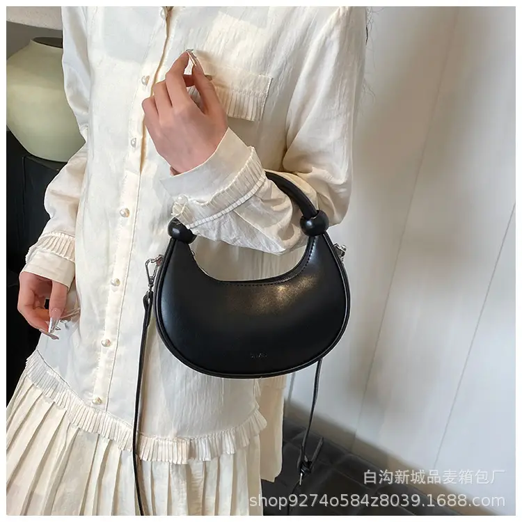 White French Niche Shoulder Bag for Women 2026 — feature 34